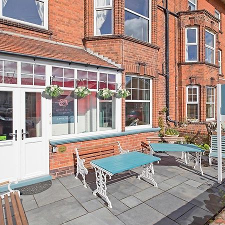 White Rose Guest House Filey Exteriör bild